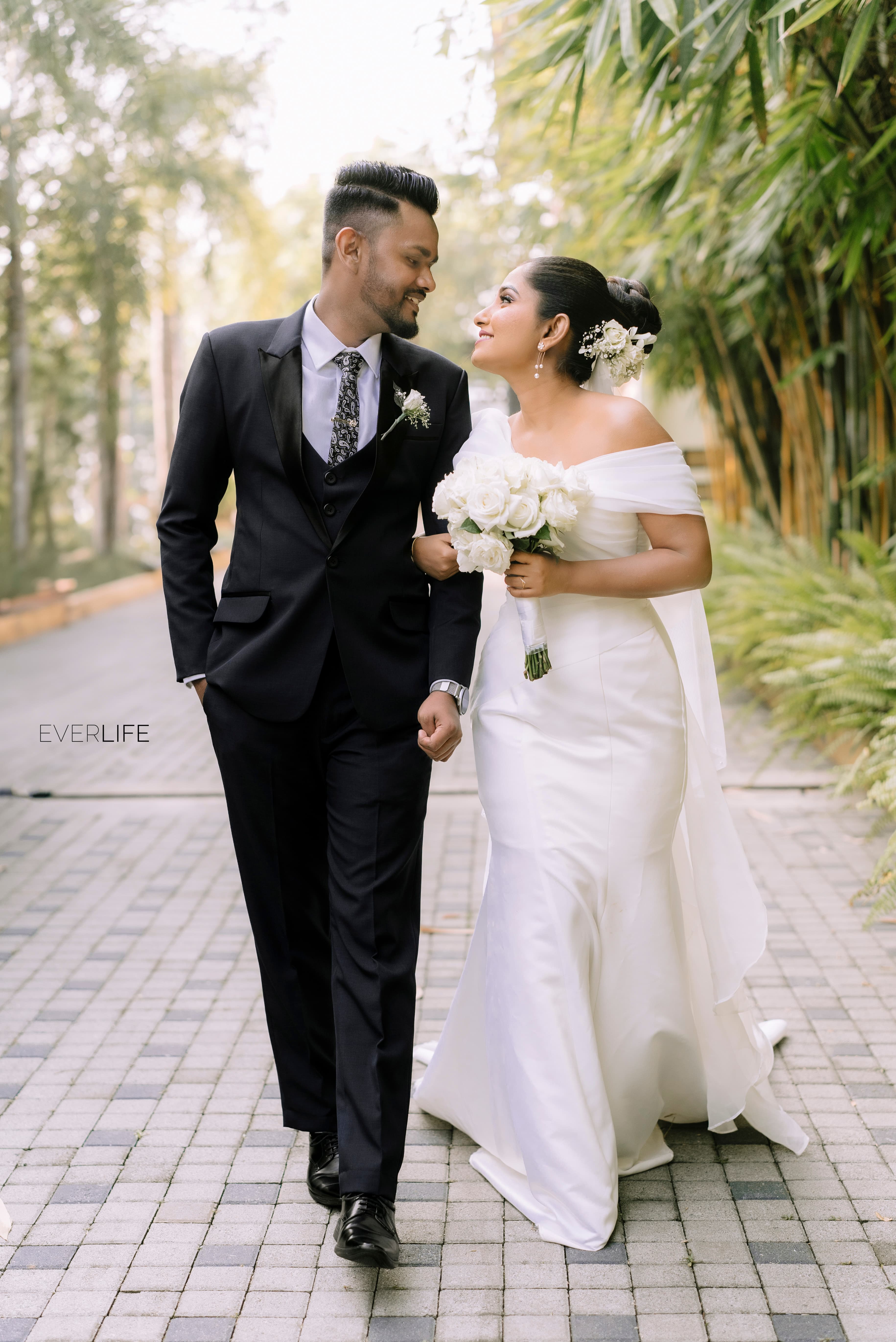 Ayesha & Chathuranga photo 15