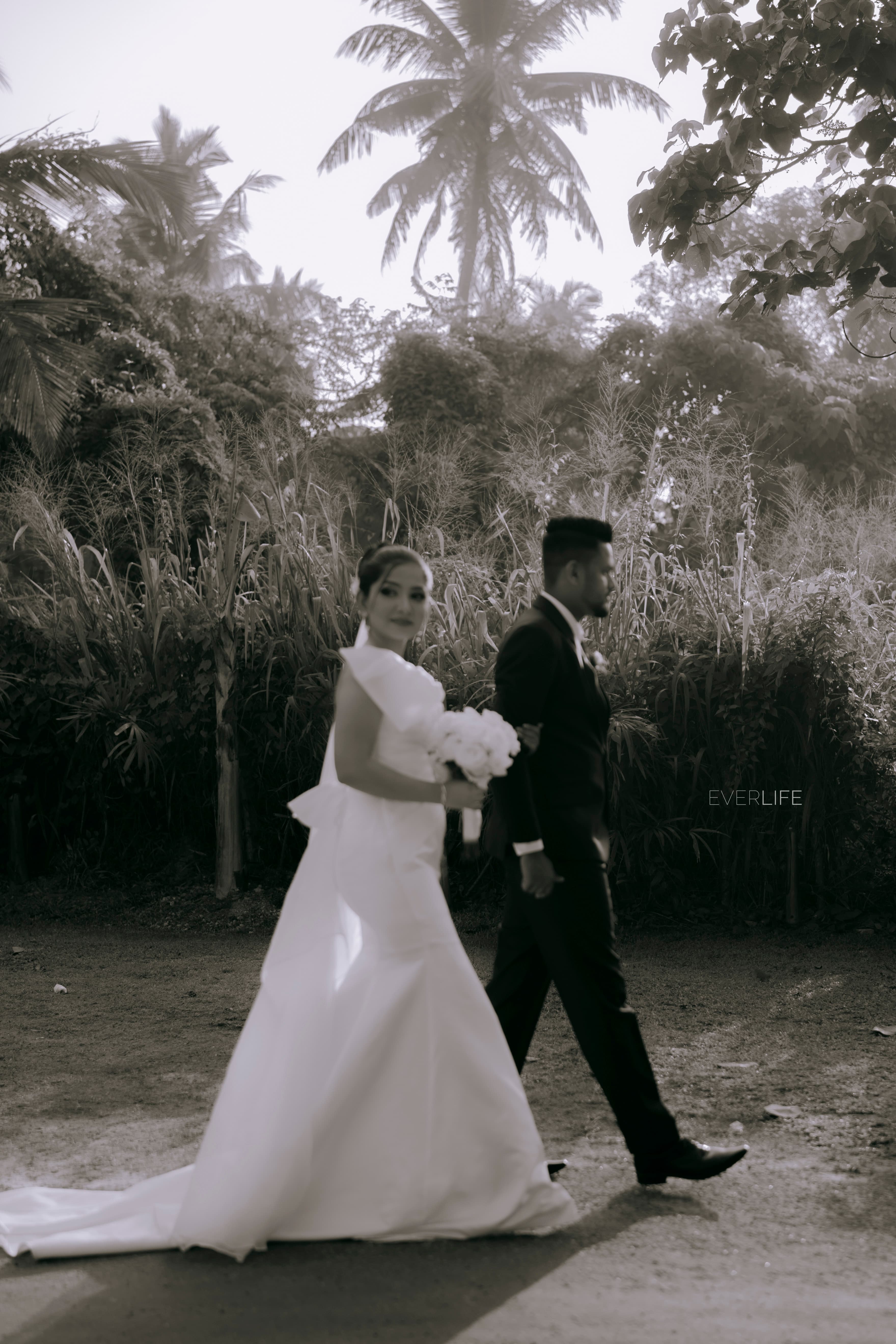 Ayesha & Chathuranga photo 18