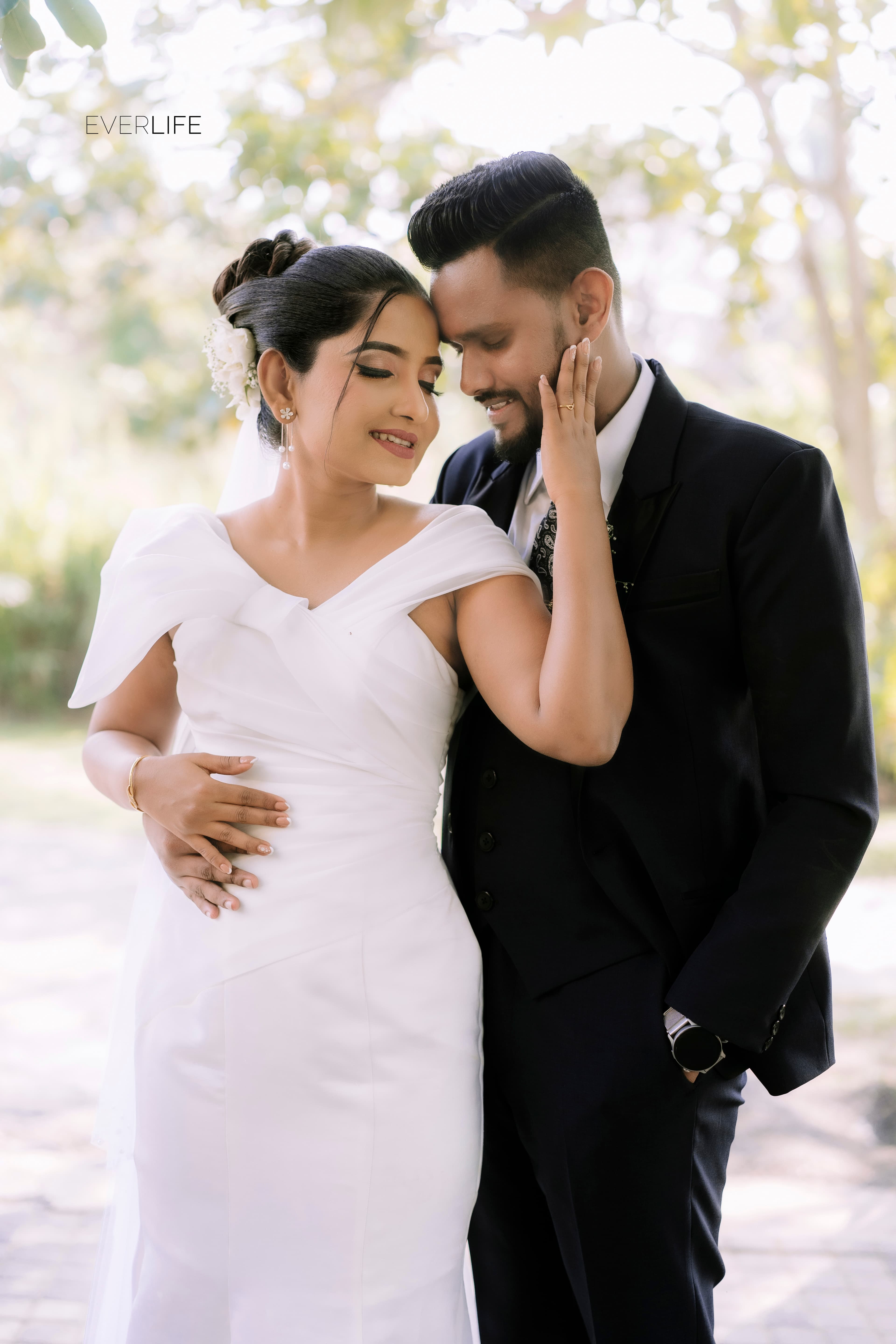 Ayesha & Chathuranga photo 21