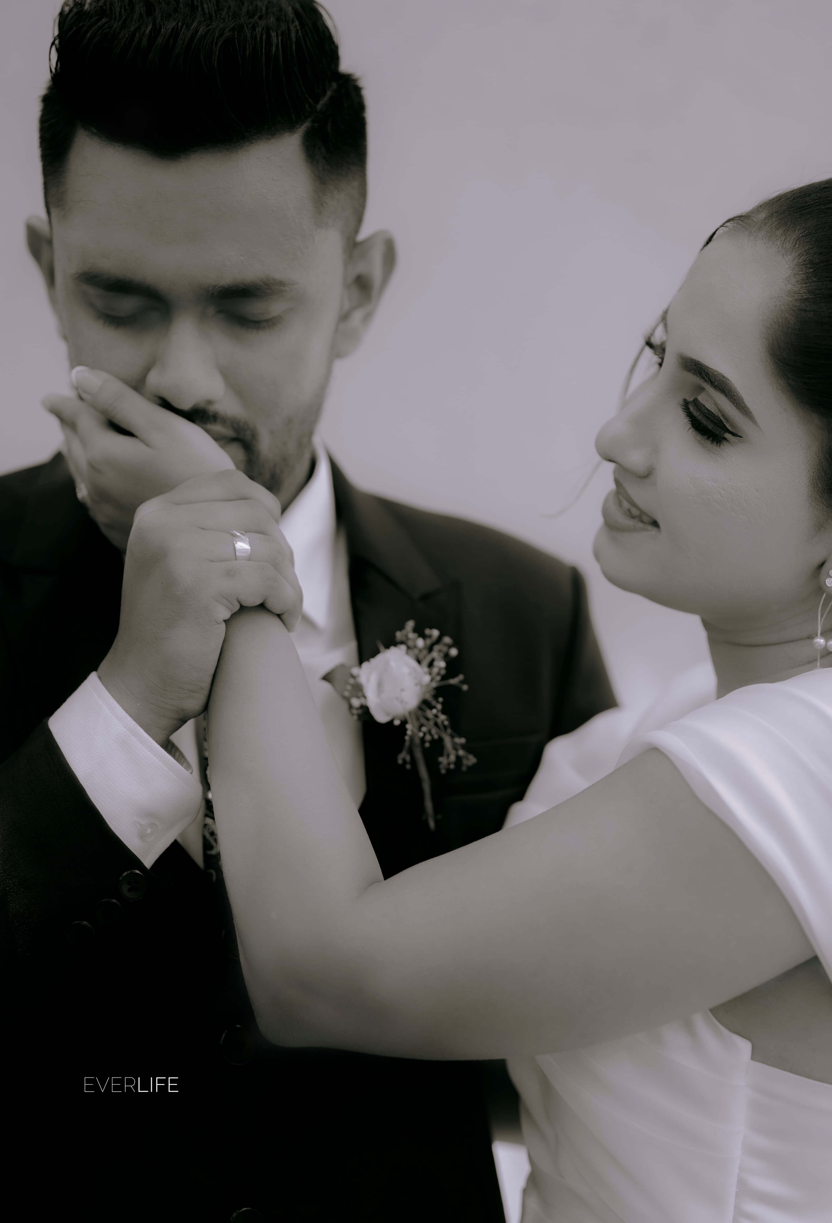 Ayesha & Chathuranga photo 5