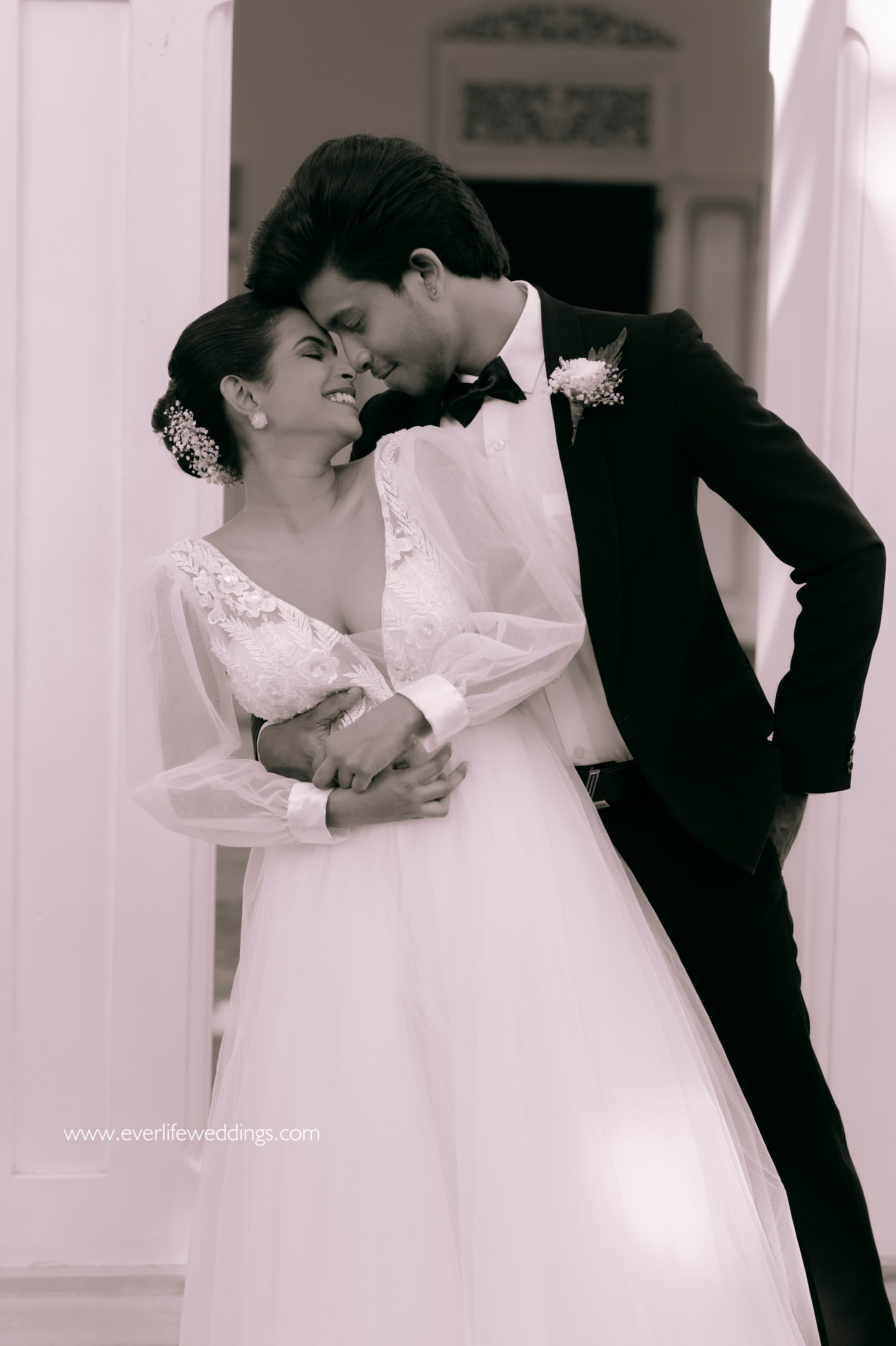 Shavindu & Sewmini photo 12